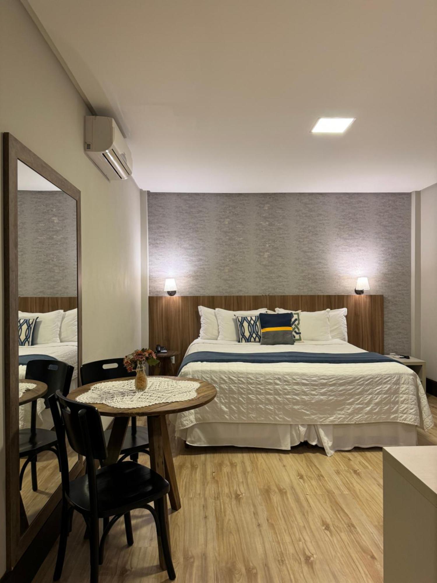 Bormon Hotel Нова Венеза Екстериор снимка