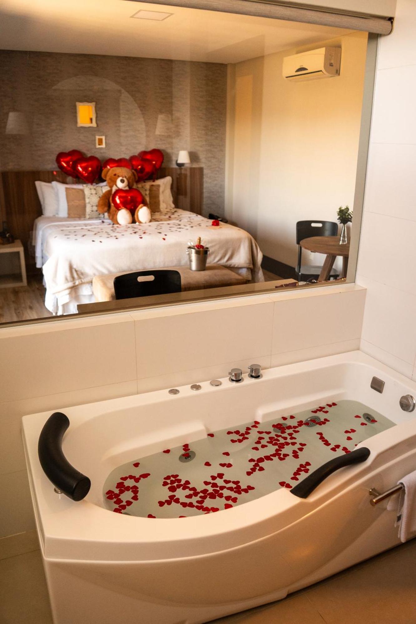 Bormon Hotel Нова Венеза Екстериор снимка